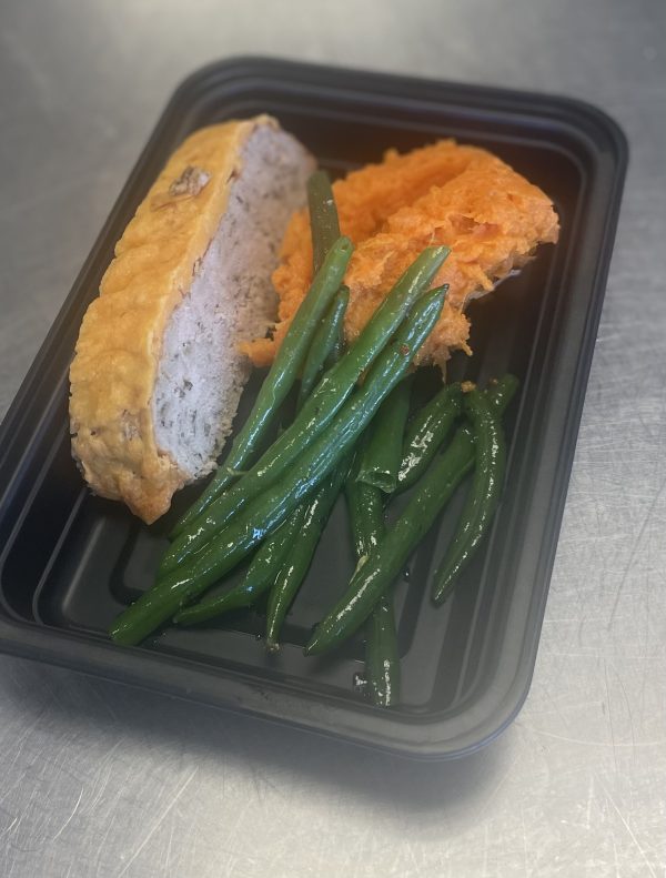 BBQ Jalapeno Cheddar Turkey Meatloaf with Mashed Sweet and Green Beans